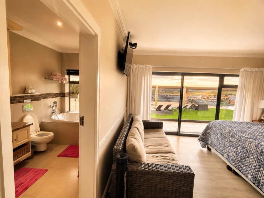 6 Bedroom Property for Sale in Monte Christo Western Cape